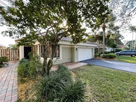 1844 NW 97th Avenue Plantation FL 33322