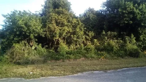 475 SW Lakota Avenue Port St Lucie FL 34953
