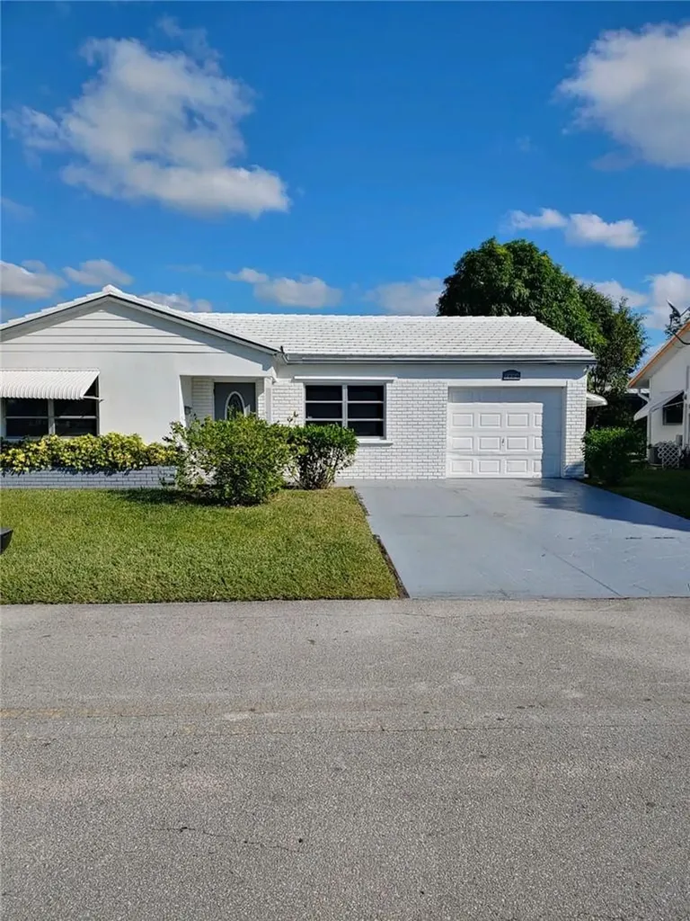 7504 NW 71st Avenue Tamarac FL 33321