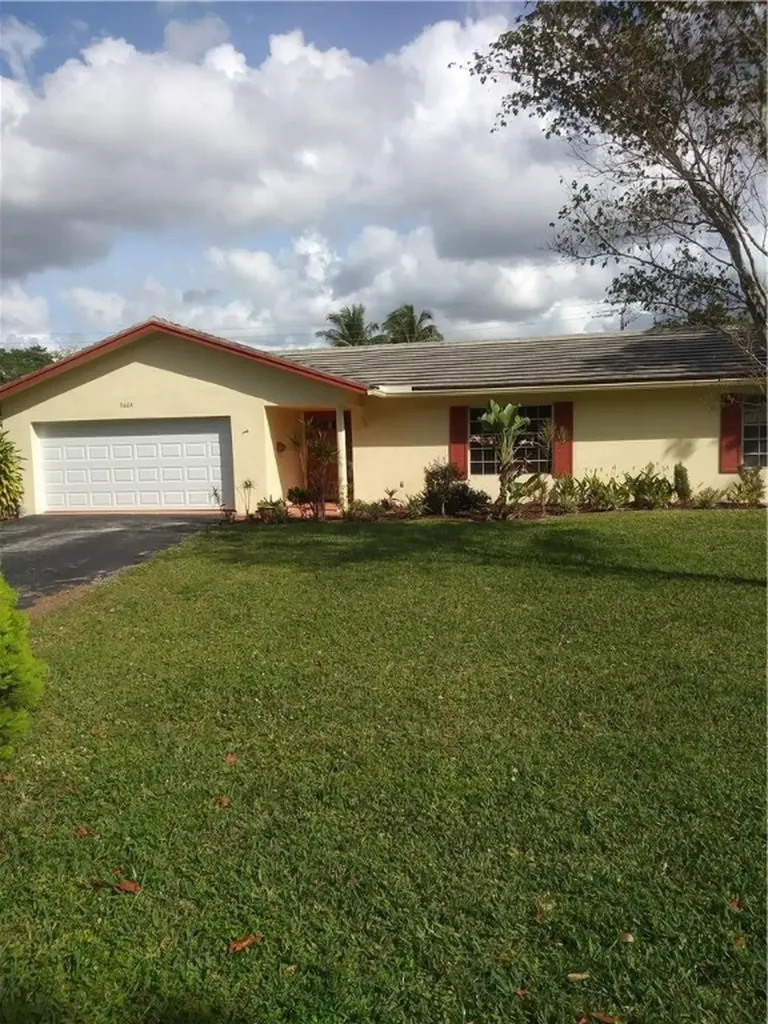 9664 NW 36th Place Coral Springs FL 33065