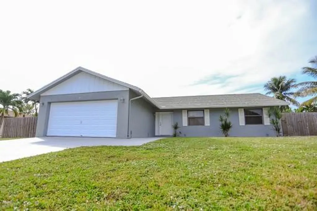 149 Valencia Street Royal Palm Beach FL 33411