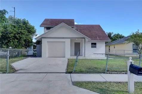 137 NW 11th Avenue Delray Beach FL 33444