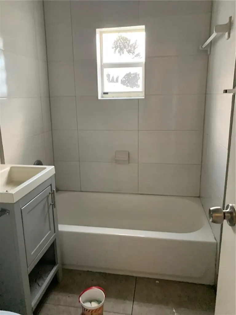 1754 NW 67th Street Miami FL 33147