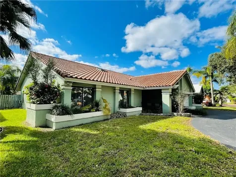 10112 NW 13th Court Plantation FL 33322