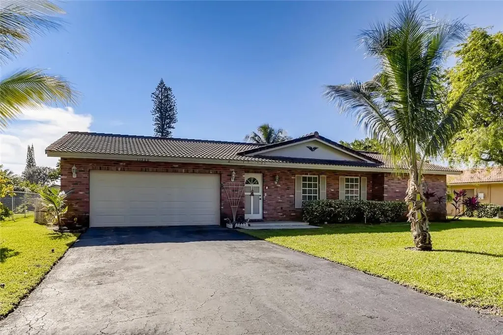 11220 NW 41st Court Coral Springs FL 33065