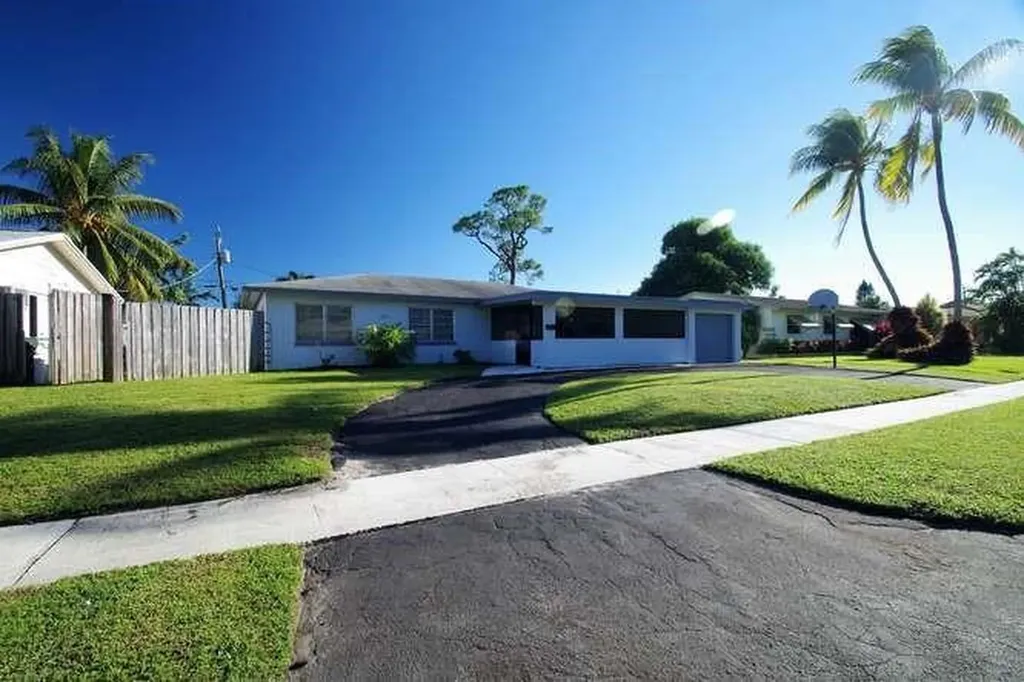 4410 NW 10th Street Coconut Creek FL 33066