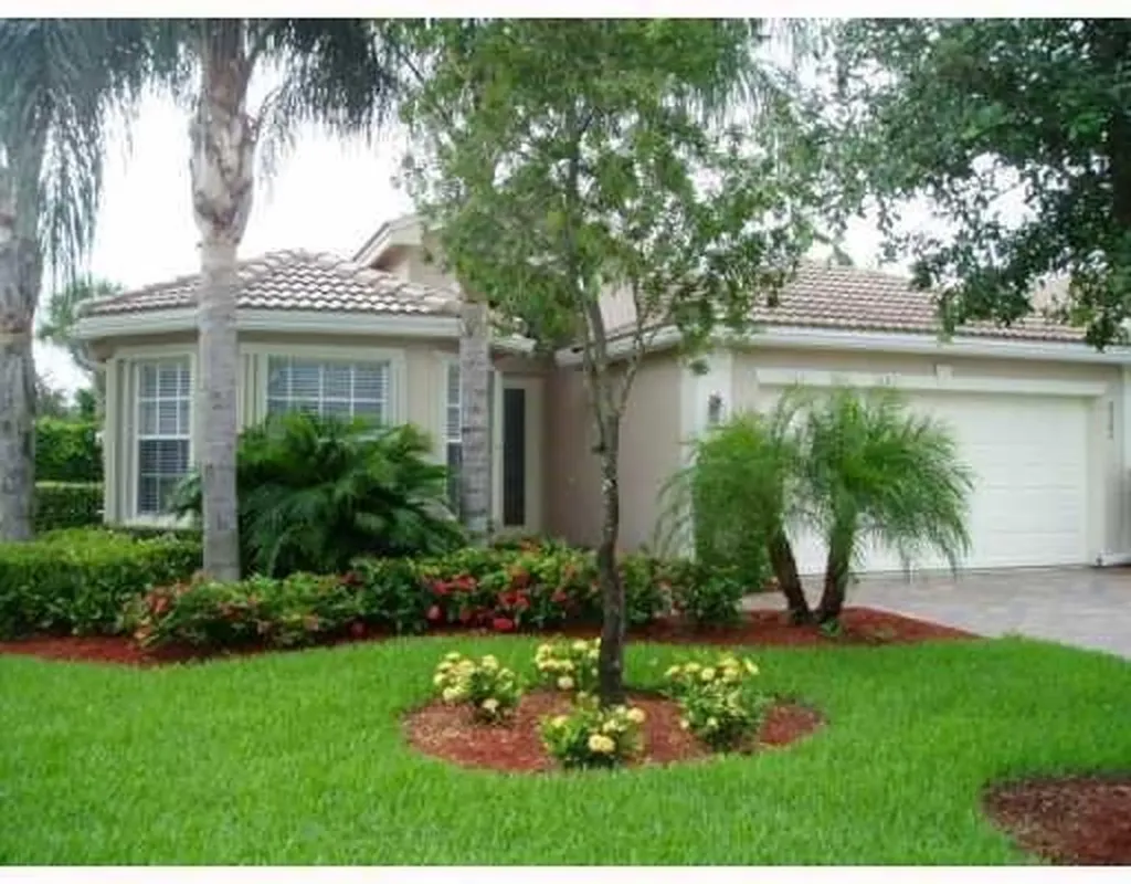 8282 Sandpiper Glen Drive Lake Worth Beach FL 33467