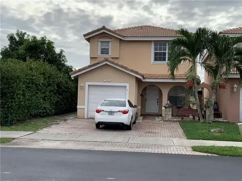 6712 NW 39th Lane Lauderhill FL 33319