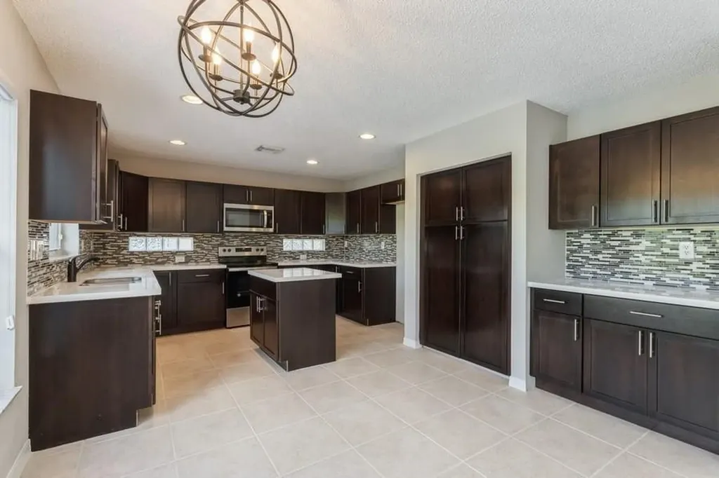 5564 NW 125th Terrace Coral Springs FL 33076