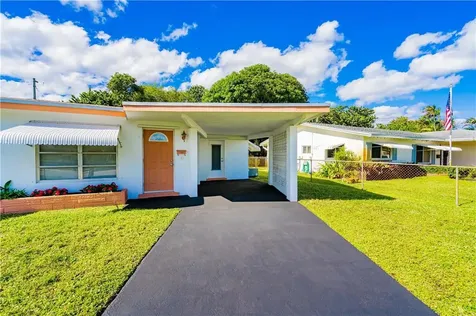 3933 NW 19th Avenue Oakland Park FL 33309