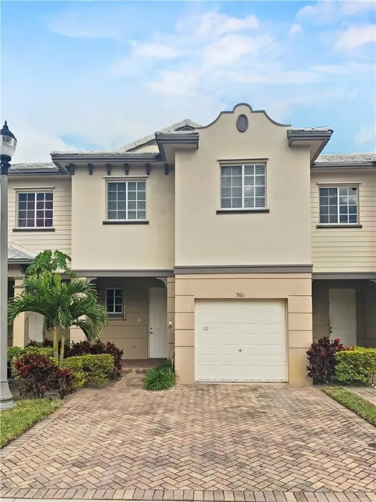 960 Tortuga Lane Riviera Beach FL 33404
