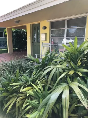 490 NW 37th Street Oakland Park FL 33309