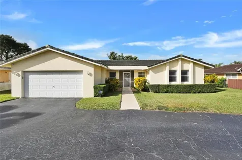 282 NW 90th Avenue Coral Springs FL 33071