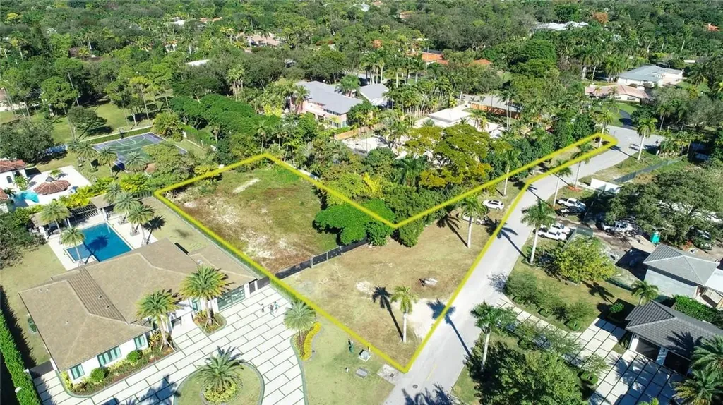 8251 SW 67th Street South Miami FL 33143