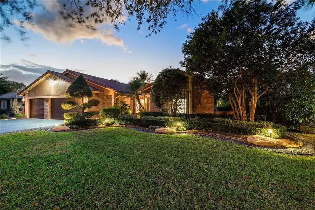 5434 NW 87th Terrace Coral Springs FL 33067