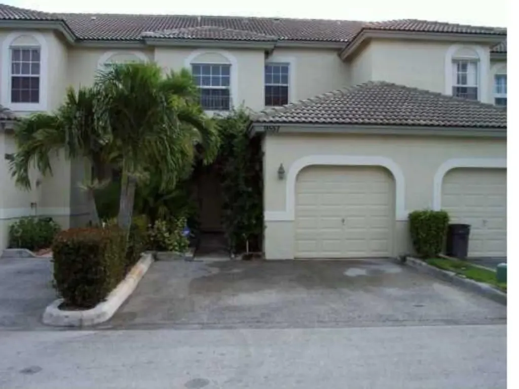 9557 NW 28th Street Coral Springs FL 33065