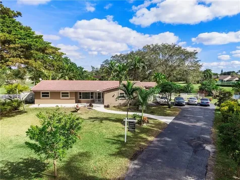 9621 NW 41st Street Coral Springs FL 33065