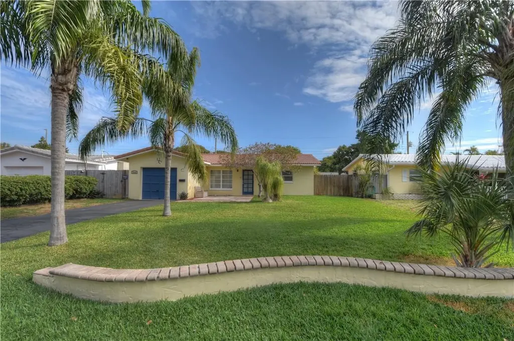 4460 NW 19th Way Oakland Park FL 33309