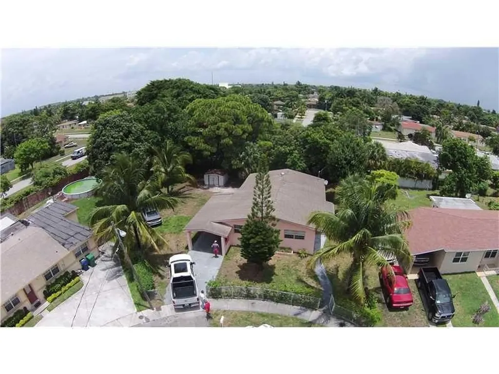 3491 NW 1st Court Lauderhill FL 33311