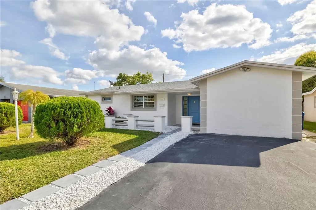 5954 NW 18th Court Sunrise FL 33313