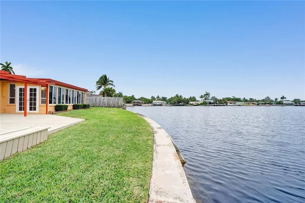 4210 NE 16th Terrace Oakland Park FL 33334