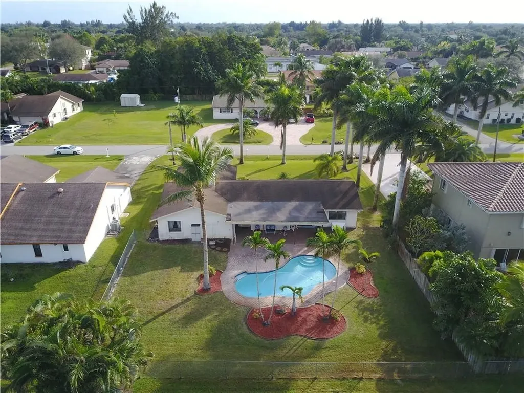 11881 NW 27th Court Plantation FL 33323