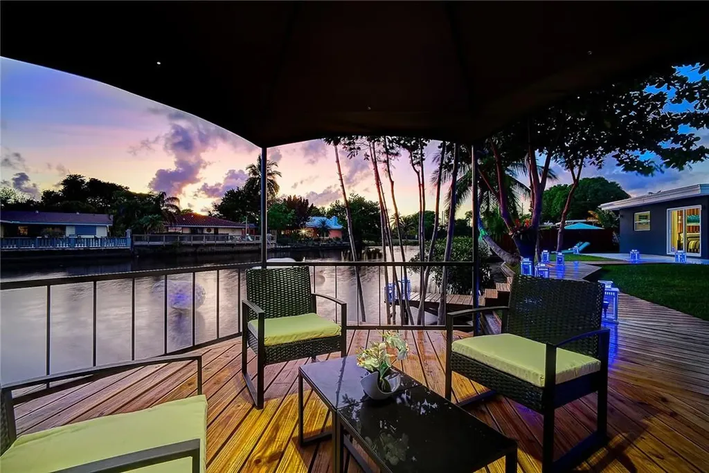 660 NW 35th Court Oakland Park FL 33309
