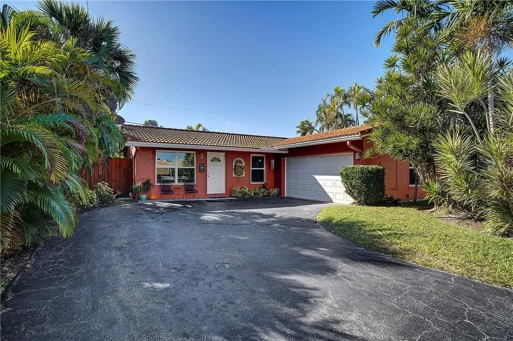 1530 NE 40th Street Oakland Park FL 33334