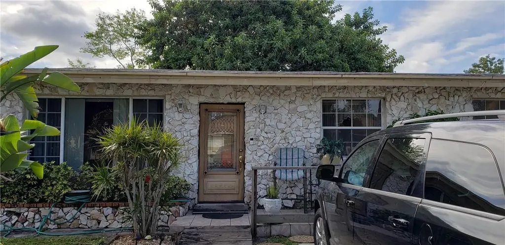 4810 SW 18th Street West Park FL 33023