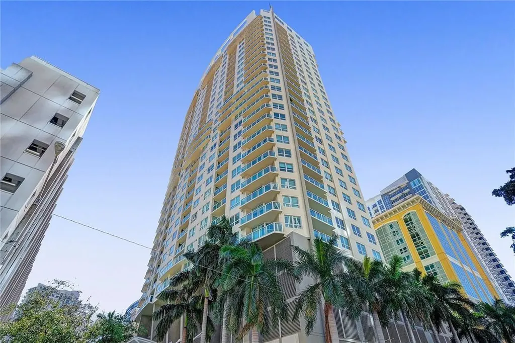 350 SE 2nd Street Fort Lauderdale FL 33301