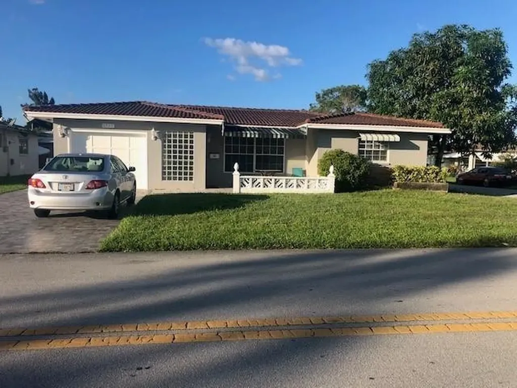 6717 NW 61st Street Tamarac FL 33321