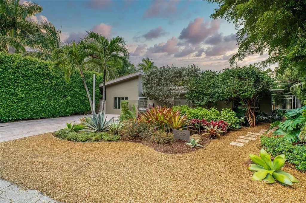 525 NE 25th Street Wilton Manors FL 33305