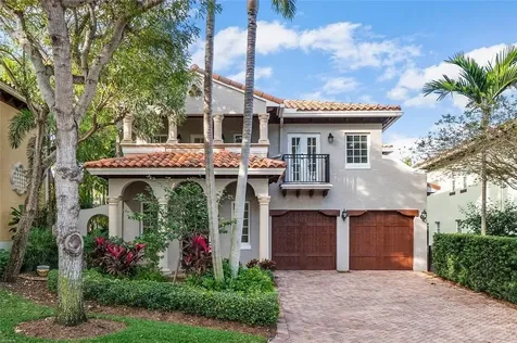 825 Eastview Avenue Delray Beach FL 33483