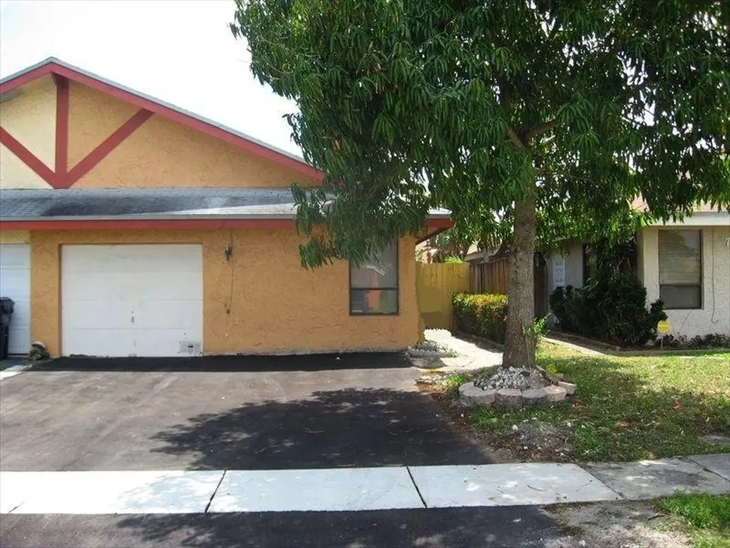 7406 SW 12th Court North Lauderdale FL 33068
