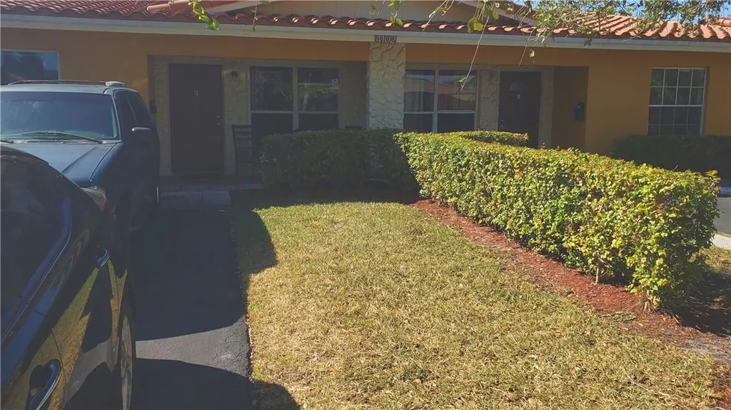 4102 NW 79th Avenue Coral Springs FL 33065