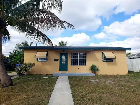 7371 Garfield Street Hollywood FL 33024