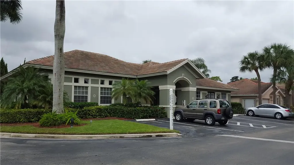 3576 Canary Palm Court Pompano Beach FL 33069