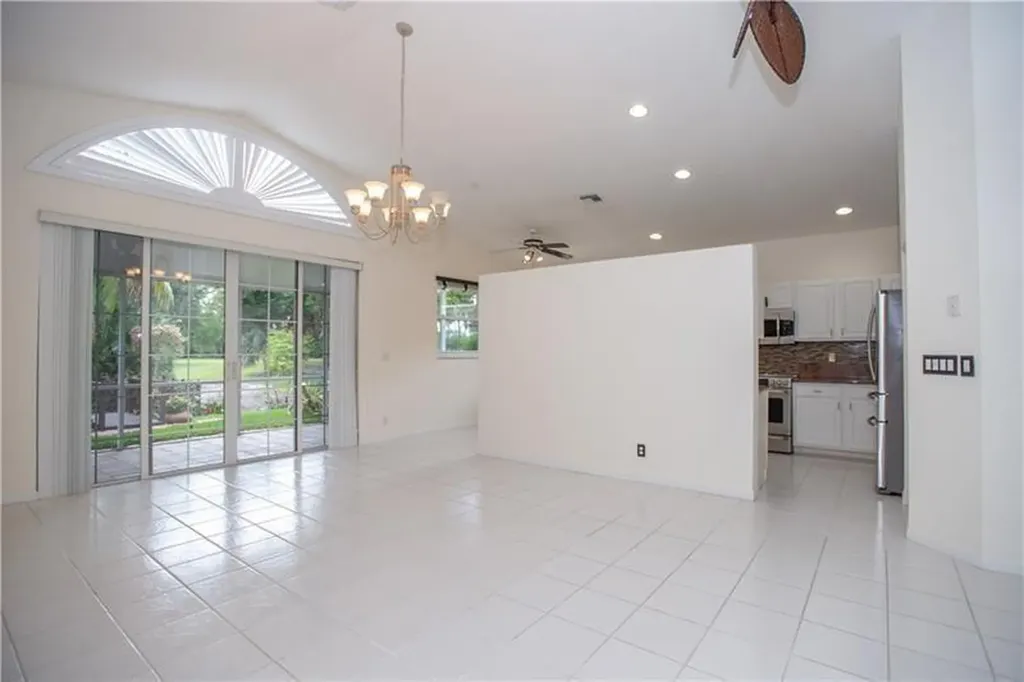 3576 Canary Palm Court Pompano Beach FL 33069