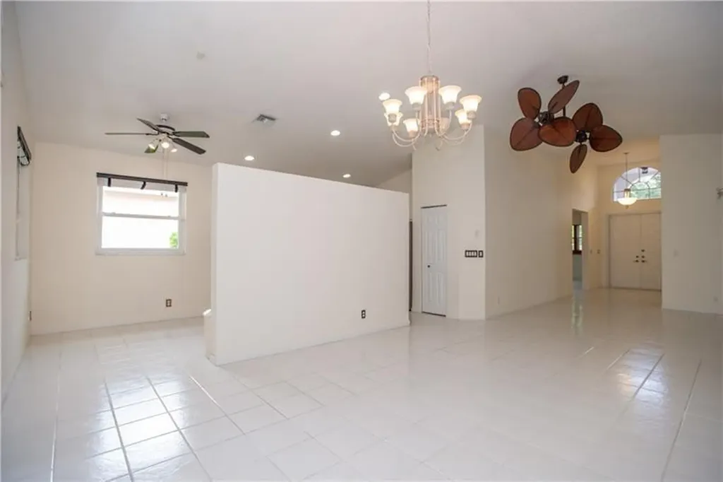 3576 Canary Palm Court Pompano Beach FL 33069