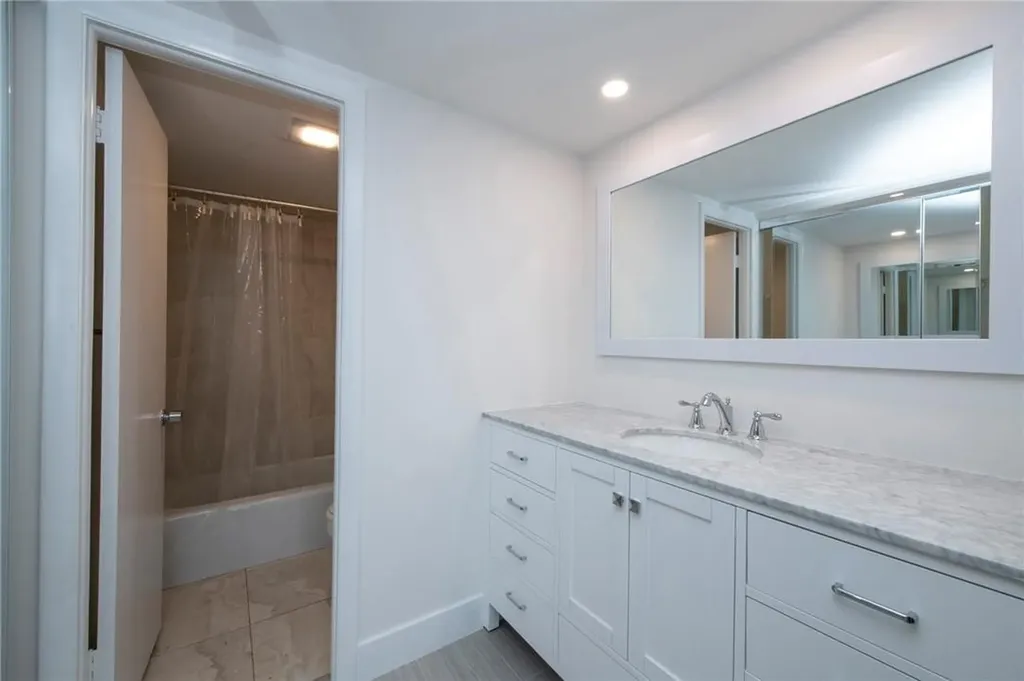 3900 N Hills Drive Hollywood FL 33021