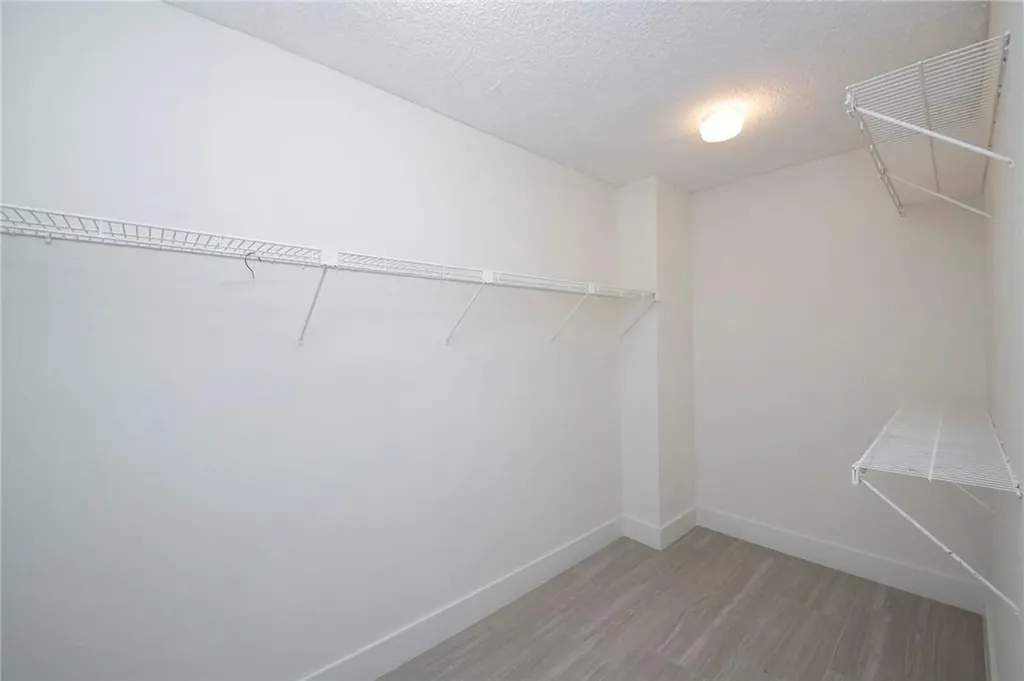 3900 N Hills Drive Hollywood FL 33021