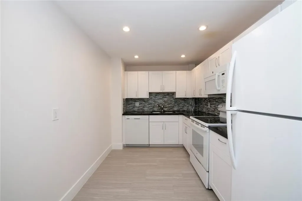 3900 N Hills Drive Hollywood FL 33021