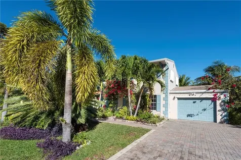 1563 NE 39th Street Oakland Park FL 33334
