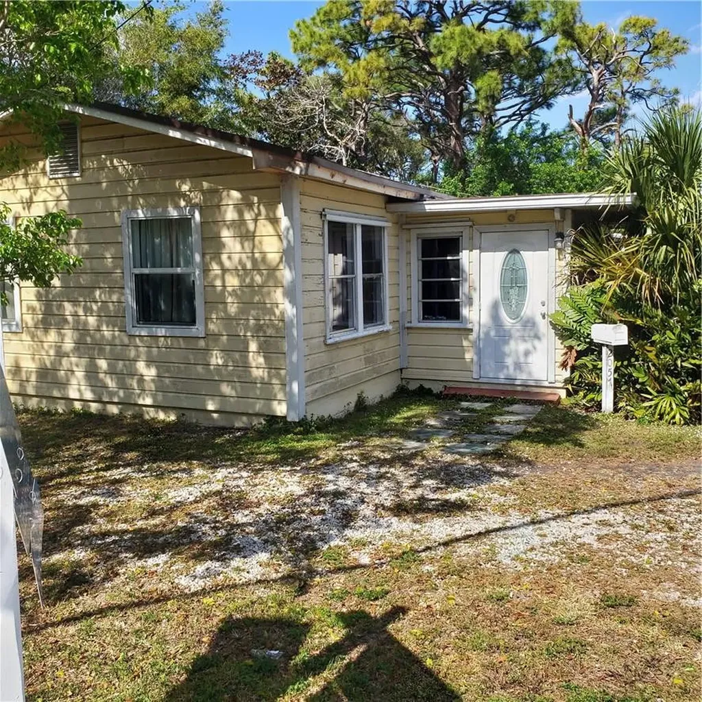 2057 NE 11th Avenue Wilton Manors FL 33305