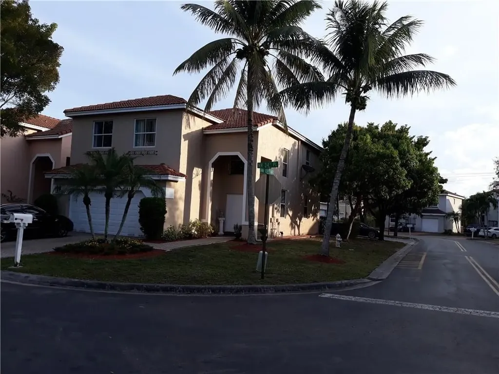 10870 NW 34th Place Coral Springs FL 33065