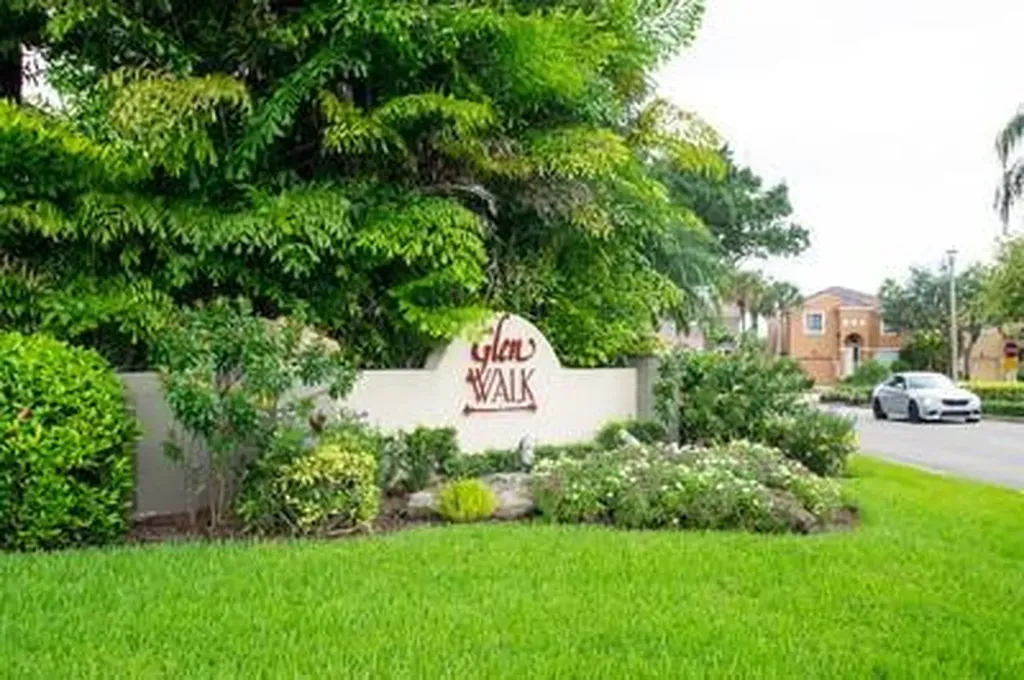 11751 SW 1st Street Coral Springs FL 33071