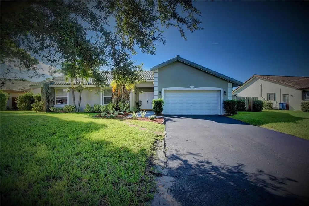 8906 NW 3rd Court Coral Springs FL 33071