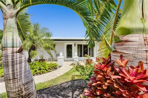 1701 NE 43rd Street Oakland Park FL 33334