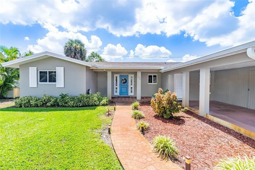 200 NW 35th Street Oakland Park FL 33309