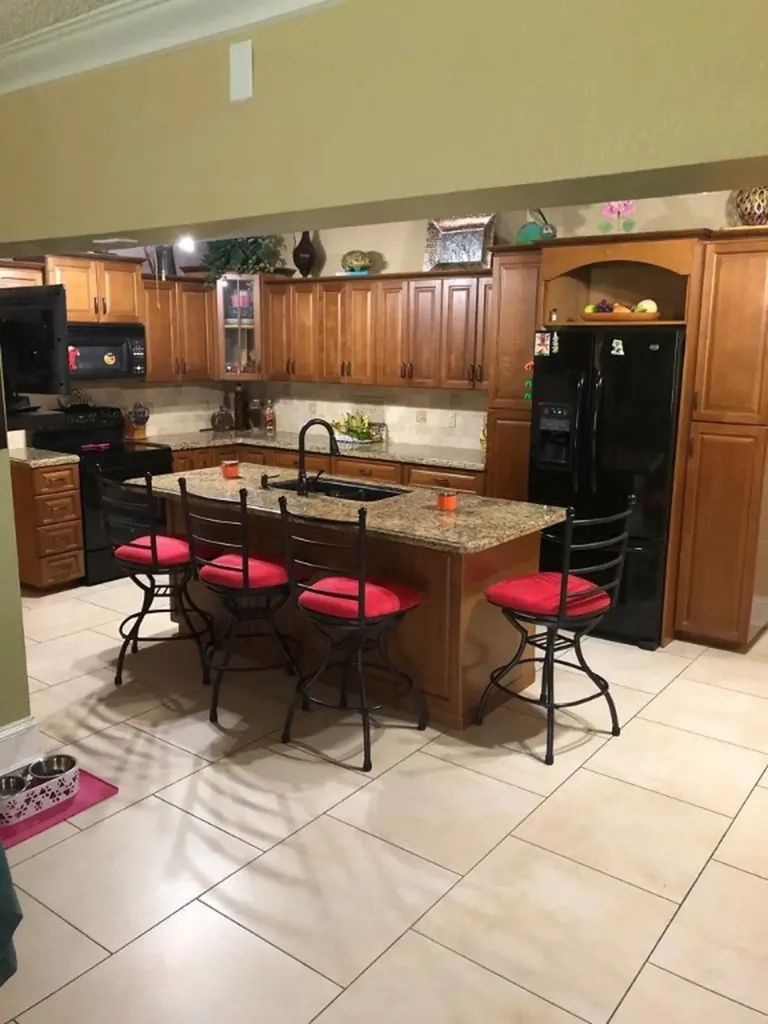 8101 NW 170th Street Hialeah FL 33015